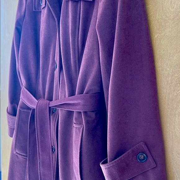 Vintage Women’s Outerwear - Picture 5 of 10